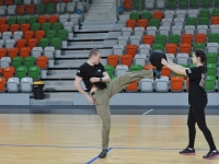 Bezpiezna kobieta 2018 Krav Maga Legnica Be safe Adam Grzeziółkowski treningi personalne Lubin Legnica strzelanie bojowe LubinSamooborna (4)