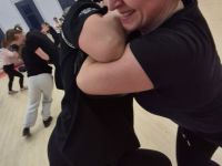 NIE-DAJ-SIE-CHWYCIC-ZA-TOREBKE-KRAV-MAGA-WOMAN-Adam-Grzeziolkowski-Krav-Maga-Be-safe-12