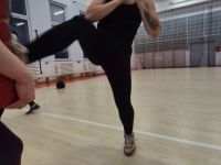 NIE-DAJ-SIE-CHWYCIC-ZA-TOREBKE-KRAV-MAGA-WOMAN-Adam-Grzeziolkowski-Krav-Maga-Be-safe-19