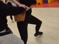 NIE-DAJ-SIE-CHWYCIC-ZA-TOREBKE-KRAV-MAGA-WOMAN-Adam-Grzeziolkowski-Krav-Maga-Be-safe-65
