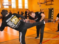 Krav Maga Legnica egzaminy na stopień G G weekend z Jackiem Walczakiem Adam Grzeziółkowski Krav mag kids Legnica trening Perosnlany lca strzelanie Lubin (10)