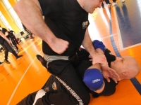 Krav Maga Legnica egzaminy na stopień G G weekend z Jackiem Walczakiem Adam Grzeziółkowski Krav mag kids Legnica trening Perosnlany lca strzelanie Lubin (17)