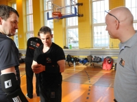 Krav Maga Legnica egzaminy na stopień G G weekend z Jackiem Walczakiem Adam Grzeziółkowski Krav mag kids Legnica trening Perosnlany lca strzelanie Lubin (21)