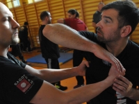 Krav Maga Legnica egzaminy na stopień G G weekend z Jackiem Walczakiem Adam Grzeziółkowski Krav mag kids Legnica trening Perosnlany lca strzelanie Lubin (25)
