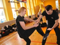 Krav Maga Legnica egzaminy na stopień G G weekend z Jackiem Walczakiem Adam Grzeziółkowski Krav mag kids Legnica trening Perosnlany lca strzelanie Lubin (36)