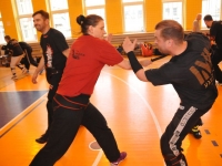 Krav Maga Legnica egzaminy na stopień G G weekend z Jackiem Walczakiem Adam Grzeziółkowski Krav mag kids Legnica trening Perosnlany lca strzelanie Lubin (42)
