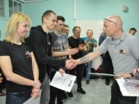 Krav Maga Legnica egzaminy na stopień G G weekend z Jackiem Walczakiem Adam Grzeziółkowski Krav mag kids Legnica trening Perosnlany lca strzelanie Lubin (75)