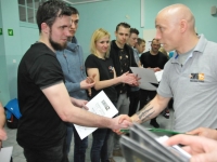 Krav Maga Legnica egzaminy na stopień G G weekend z Jackiem Walczakiem Adam Grzeziółkowski Krav mag kids Legnica trening Perosnlany lca strzelanie Lubin (77)