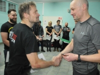 Krav Maga Legnica egzaminy na stopień G G weekend z Jackiem Walczakiem Adam Grzeziółkowski Krav mag kids Legnica trening Perosnlany lca strzelanie Lubin (94)