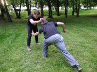 letnie-treningi-krav-maga-Adam-Grzeziolkowski-Lubin-legnica-strzelanie-bojowe-spalamy-kalorie-i-robimy-forme-117