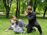 letnie-treningi-krav-maga-Adam-Grzeziolkowski-Lubin-legnica-strzelanie-bojowe-spalamy-kalorie-i-robimy-forme-123