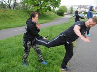 letnie-treningi-krav-maga-Adam-Grzeziolkowski-Lubin-legnica-strzelanie-bojowe-spalamy-kalorie-i-robimy-forme-137