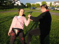 letnie-treningi-krav-maga-Adam-Grzeziolkowski-Lubin-legnica-strzelanie-bojowe-spalamy-kalorie-i-robimy-forme-16