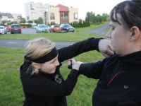 letnie-treningi-krav-maga-Adam-Grzeziolkowski-Lubin-legnica-strzelanie-bojowe-spalamy-kalorie-i-robimy-forme-34