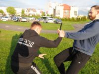 letnie-treningi-krav-maga-Adam-Grzeziolkowski-Lubin-legnica-strzelanie-bojowe-spalamy-kalorie-i-robimy-forme-7