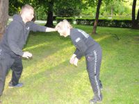 letnie-treningi-krav-maga-Adam-Grzeziolkowski-Lubin-legnica-strzelanie-bojowe-spalamy-kalorie-i-robimy-forme-77