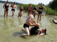 2dzien popłudnie lubin trening nad woda akcja plażing legnica Brenno Krav Maga Be Safe Adam Grzeziółkowski Brenno 2017 wakacje treningi personalne krav maga legnic (30)