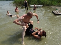 2dzien popłudnie lubin trening nad woda akcja plażing legnica Brenno Krav Maga Be Safe Adam Grzeziółkowski Brenno 2017 wakacje treningi personalne krav maga legnic (36)
