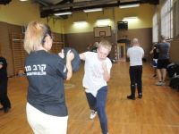 krav-maga-be-safe-Legnica-szkolenie-urban-warrior-lubin-obrona-przed-nozem-10