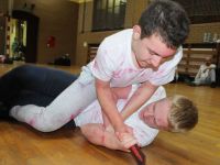 krav-maga-be-safe-Legnica-szkolenie-urban-warrior-lubin-obrona-przed-nozem-171