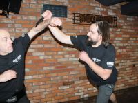 krav-maga-be-safe-Legnica-szkolenie-urban-warrior-lubin-obrona-przed-nozem-52