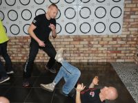 krav-maga-be-safe-Legnica-szkolenie-urban-warrior-lubin-obrona-przed-nozem-63