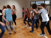 001Krav maga MOPS uczniowie Krav Maga Be Safe lubin legnica projekt Bezpieczna Rodzina szkolenie z Mopsem Adam Grzeziółkowski Strzelanie Bojowe Lubin Treningi Personalne Legnica Zespół Szkół nr 2 Lubin  (54)