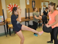 Bezpieczna Rodzina Szkolenie Krav Maga - Be Safe wraz MOPS-em w Lubin dla szkół średnich Adam Grzeziółkowski I LO i MCKK LUBIN treningi personalne Krav Maga Legnica (11)