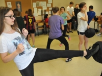 Bezpieczna Rodzina Szkolenie Krav Maga - Be Safe wraz MOPS-em w Lubin dla szkół średnich Adam Grzeziółkowski I LO i MCKK LUBIN treningi personalne Krav Maga Legnica (13)