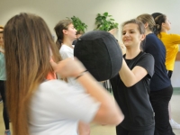 Bezpieczna Rodzina Szkolenie Krav Maga - Be Safe wraz MOPS-em w Lubin dla szkół średnich Adam Grzeziółkowski I LO i MCKK LUBIN treningi personalne Krav Maga Legnica (5)
