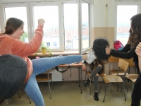 Krav maga Be Safe Legnica szkolenie  z Mopsem Bezpieczna Rodzina Zespół Szkół nr 1 i SMS w Lubinie Adam Grzeziółkowski treningi personalne Krav Maga Legnica (19)