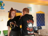 wspieramy domy dziecka trening krav maga w pieszycach najlepsza oborna jest atak adam Grzeziółkowski lubin legnica strzelanie bojowe (19)