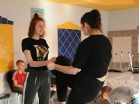 wspieramy domy dziecka trening krav maga w pieszycach najlepsza oborna jest atak adam Grzeziółkowski lubin legnica strzelanie bojowe (22)