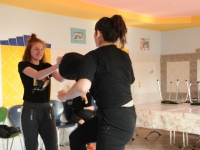 wspieramy domy dziecka trening krav maga w pieszycach najlepsza oborna jest atak adam Grzeziółkowski lubin legnica strzelanie bojowe (29)