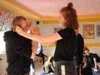 wspieramy domy dziecka trening krav maga w pieszycach najlepsza oborna jest atak adam Grzeziółkowski lubin legnica strzelanie bojowe (35)