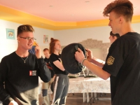 wspieramy domy dziecka trening krav maga w pieszycach najlepsza oborna jest atak adam Grzeziółkowski lubin legnica strzelanie bojowe (4)