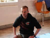 wspieramy domy dziecka trening krav maga w pieszycach najlepsza oborna jest atak adam Grzeziółkowski lubin legnica strzelanie bojowe (47)