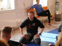 wspieramy domy dziecka trening krav maga w pieszycach najlepsza oborna jest atak adam Grzeziółkowski lubin legnica strzelanie bojowe (48)