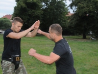 Treningi Krav Maga Be Safe wakacyjne 2020 Lubin Adam Grzeziółkowski Legnica strzelanie bojowe Lubin  (5)